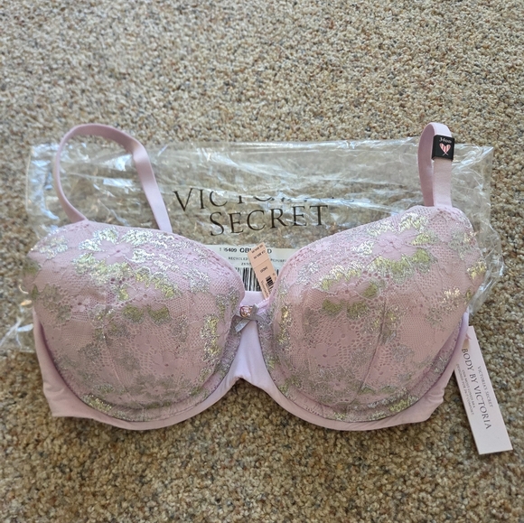 6 Victoria´s Secret Body By Victoria Perfect Coverage...